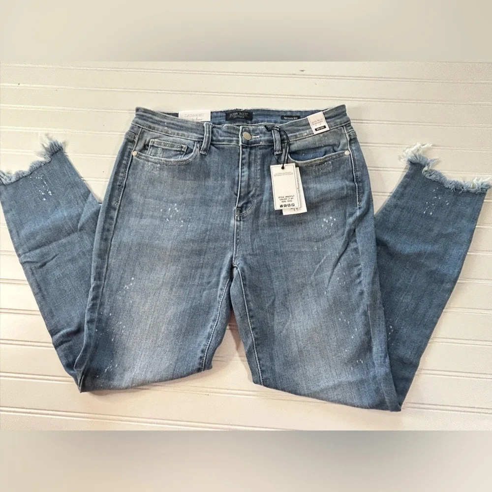 NWT Judy Blue Bleach Splash Mid Rise Shark Bite Skinny Jeans - Picture 8 of 14